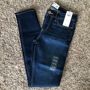 Abercrombie kids jeans BRAND NEW size 11-12 slim
